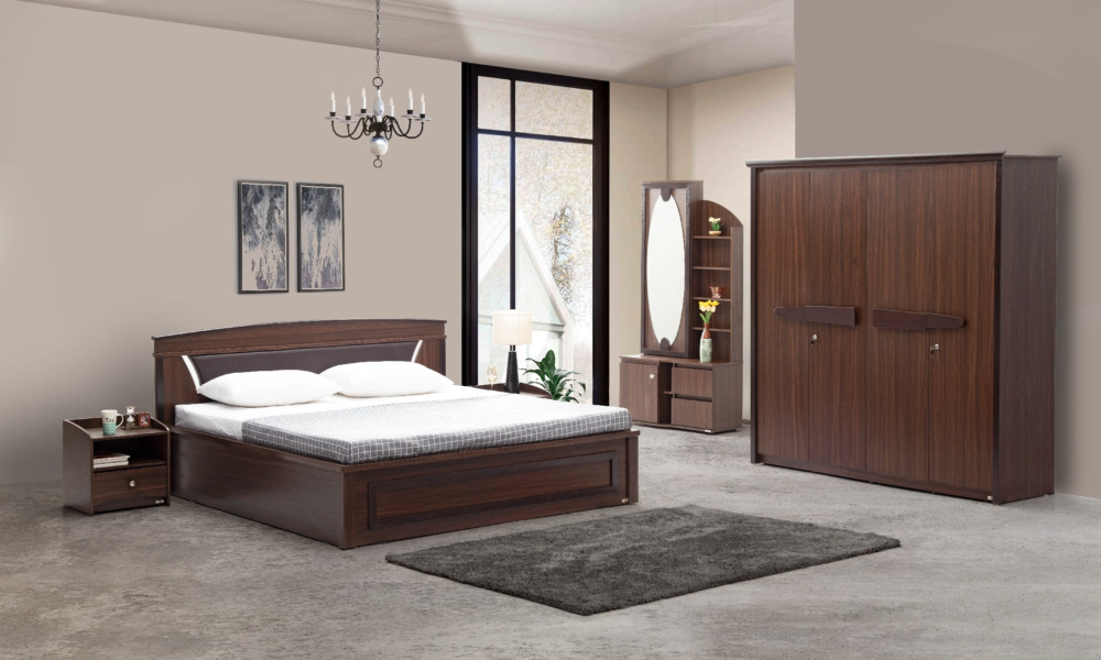 NIPPY 4 PIECE BEDROOM SET