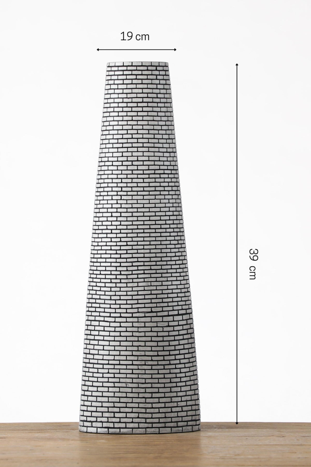 Beautiful And Tall Resin Vase For Your Home Or Office Decor - Image 6