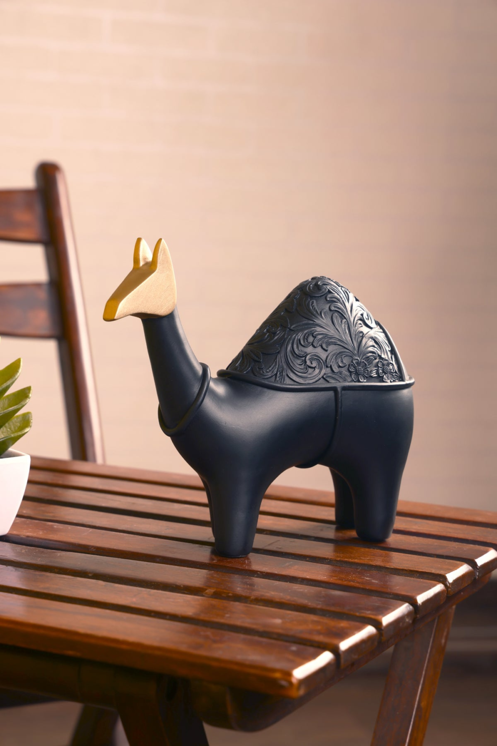 Camel Statue For Your Home Or Office Decor - Image 3