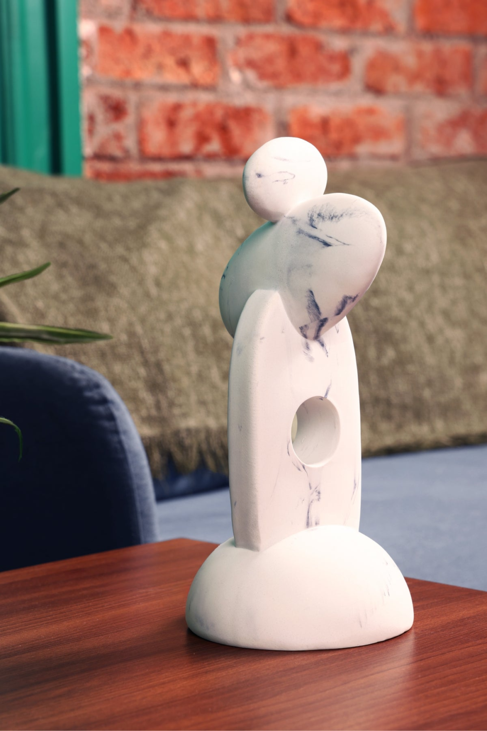 Unique Style Showpiece For Your Home Or Office Decor - Image 2