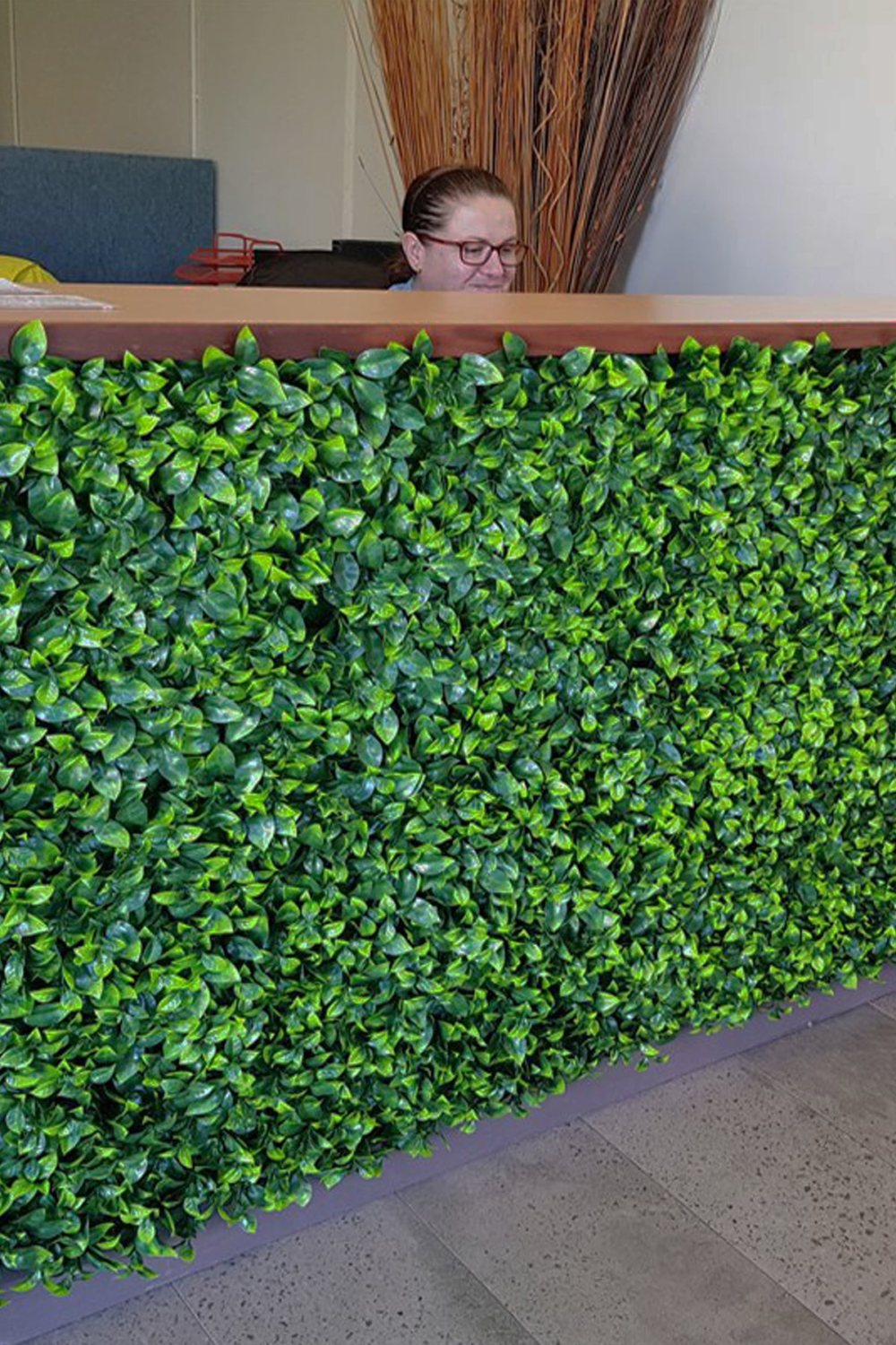 Artificial Green Vertical Garden Tiles For Outdoor And Indoor Use ( Pack Of 1 ) - Image 2