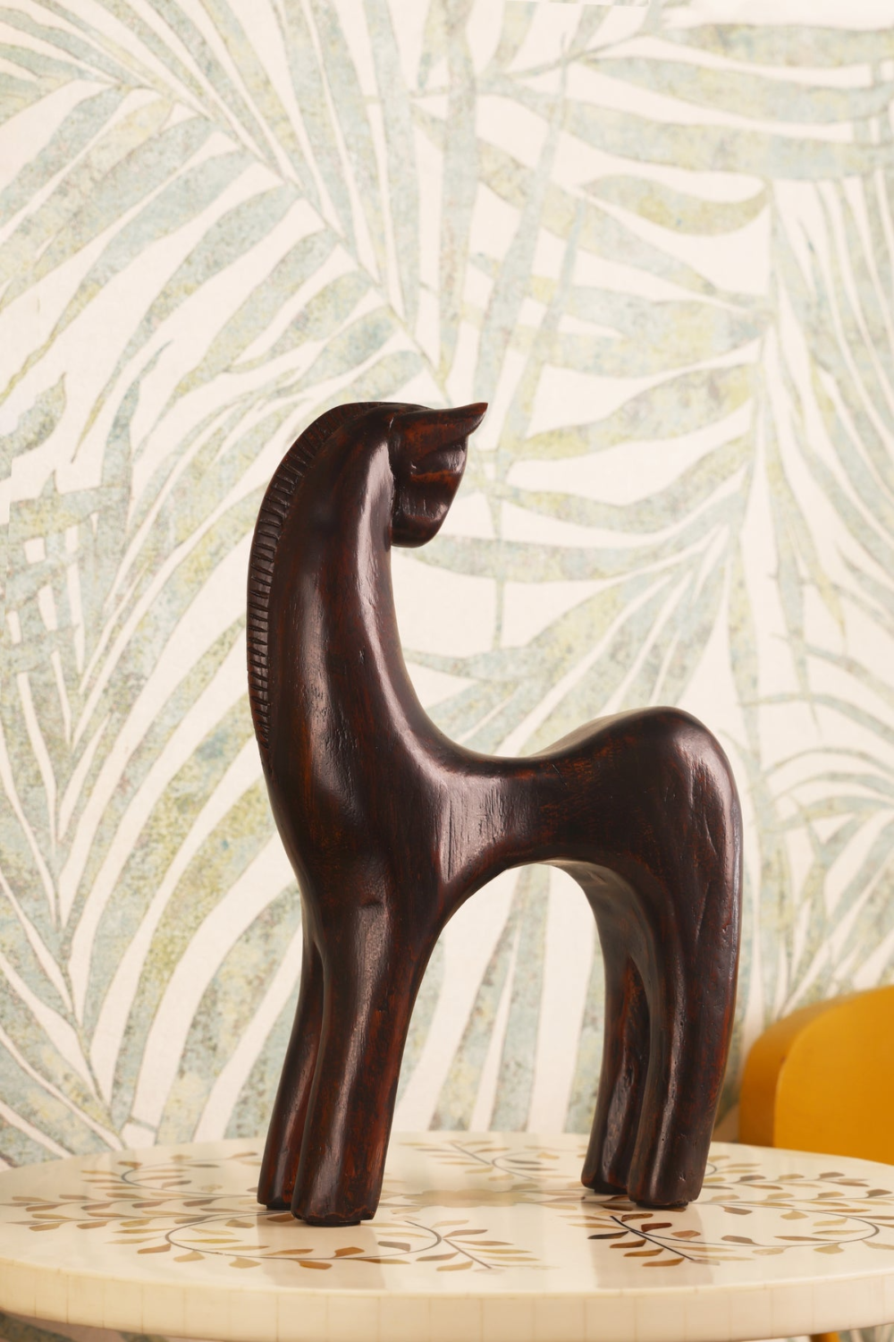 Resin Modern Style Horse Statue For Your Home Or Office Decor - Image 4