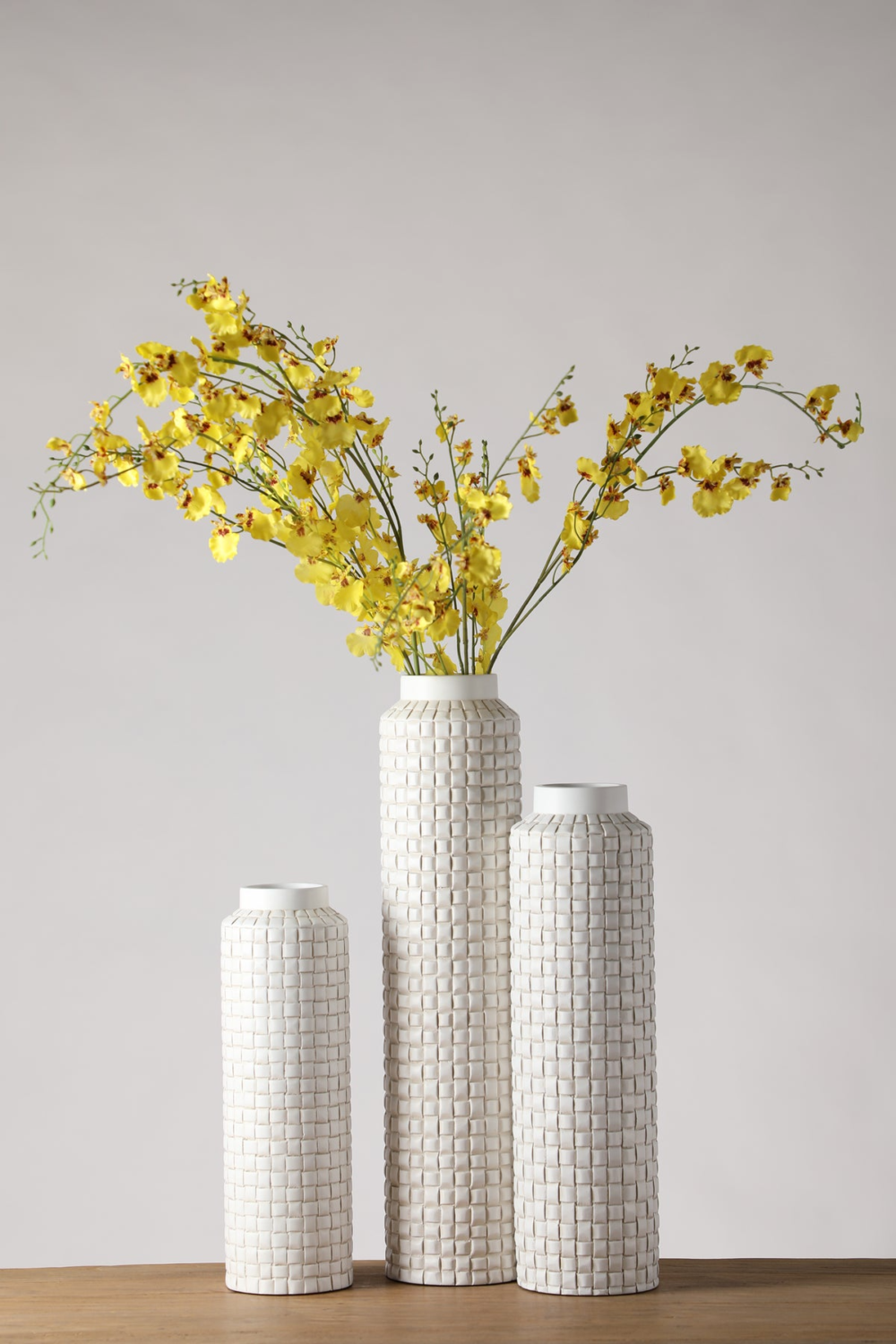 Grid Carved Resin Vase For Your Home Or Office Decor