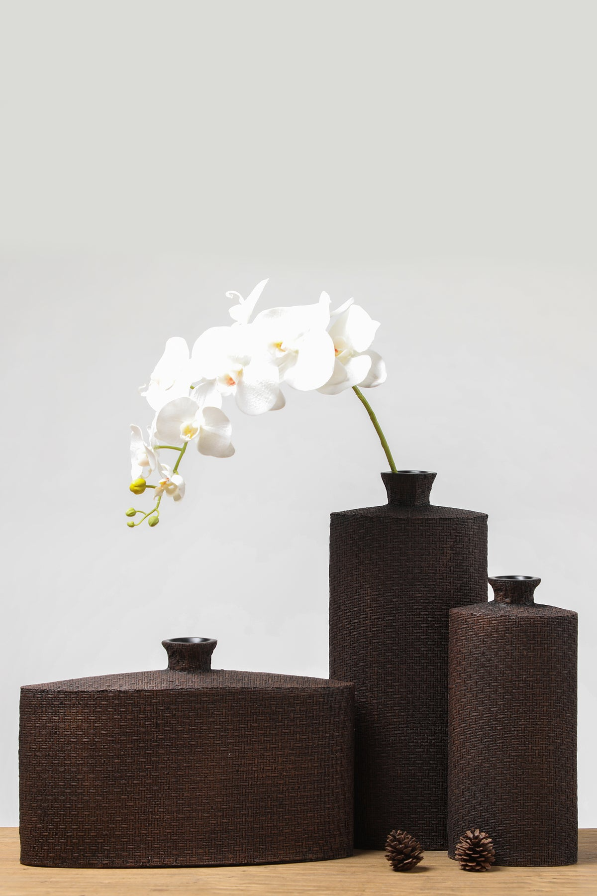 Cylinder Shape Resin Flower Vase for Your Home Or Office Decor - Image 5