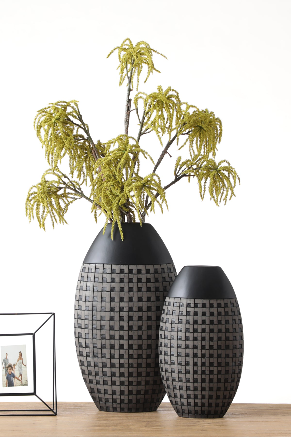Beautiful Oval Shaped Resin Vase For Your Home Or Office Decor - Image 4