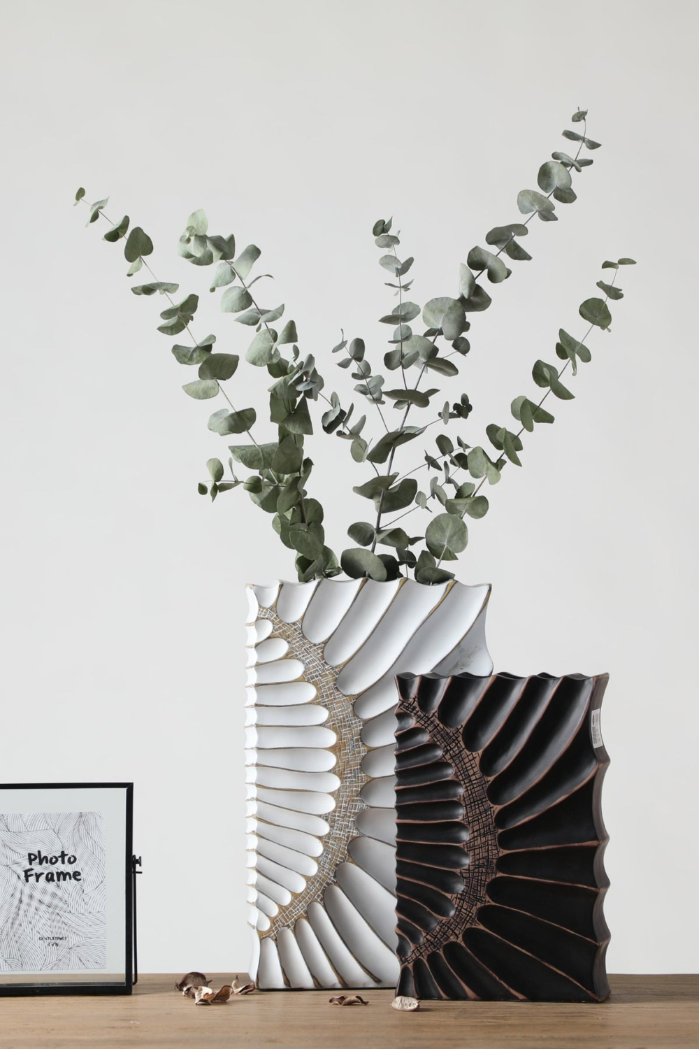 Unique Design Resin Vase For Your Home Or Office Decor